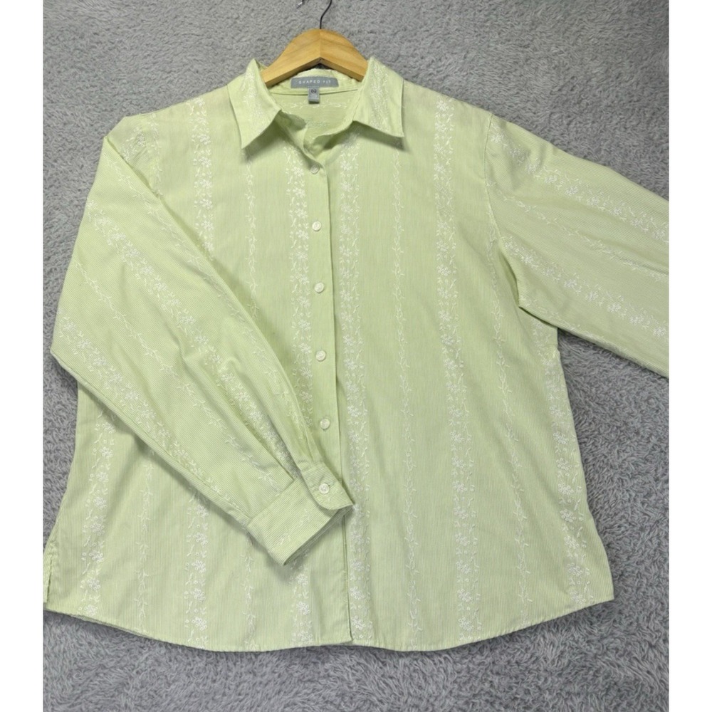 Foxcroft Women's 16 Green Embroidered Button Up Shirt Shaped Fit Office Career